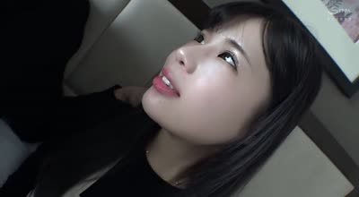 FC2PPV-4697598-她巨大的乳房会随着她的快乐而扭动