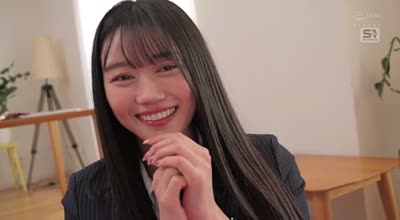 SONE-793 上半身は仕事着、下半身は丸出しでリモート会議するズボラお姉ちゃんの半裸在宅勤務がたまらない！！ 明日葉みつは